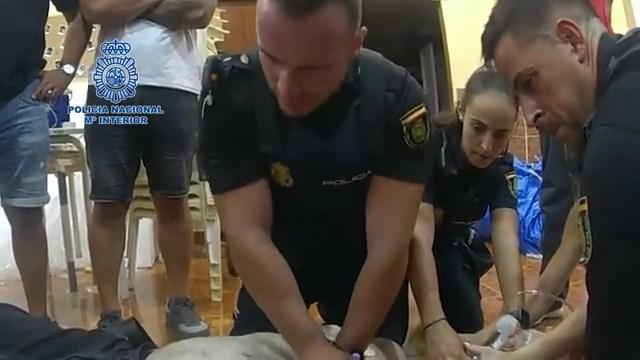 Policía Nacional de Jerez salva la vida de un hombre en parada cardiorespiratoria