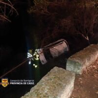 Accidente de tráfico cerca de Alcalá de Los Gazules y Ubrique: Un rescate dramático