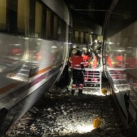 Un accidente de trenes en El Chorro (Málaga) crea el caos y deja a 270 pasajeros evacuados