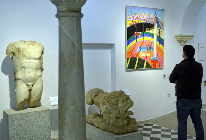 Descubre la exposición colectiva de arte contemporáneo en el Museo Arqueológico de Jerez de la Frontera