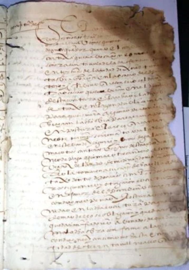 Folio inicial del contrato de construcción de la Cartuja de Jerez detallando la obra en el monasterio.