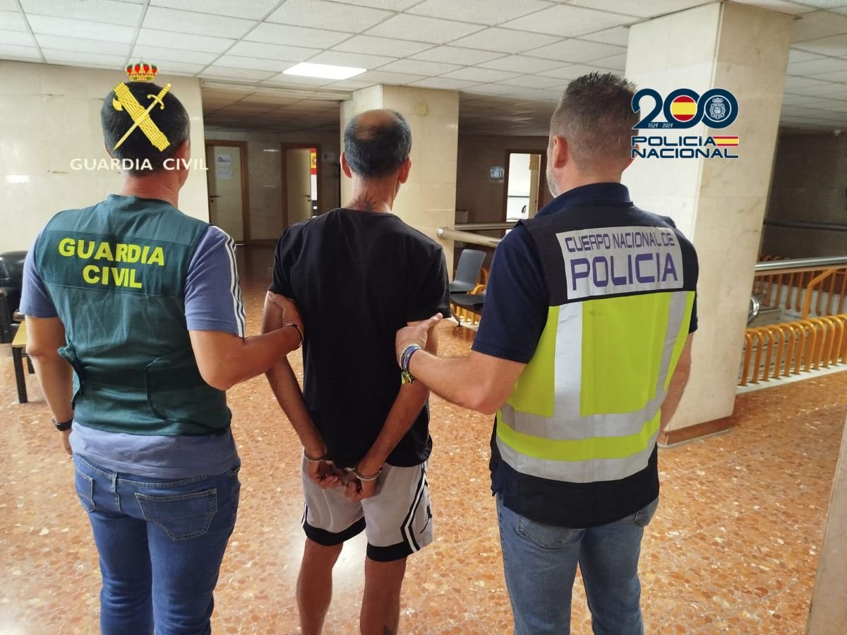 ¿Cómo evitan forzar puertas los ladrones? Desarticulamos la banda responsable de varios robos en viviendas en Jerez.
