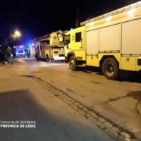 Bomberos Jerez salvan a dos personas incendio