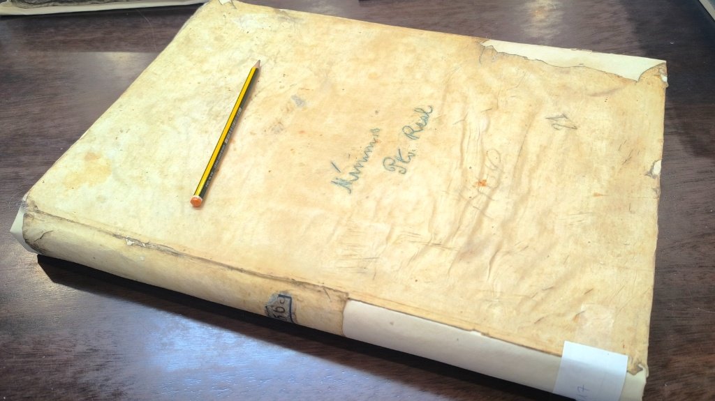 Protocolo histórico restaurado del Convento de Mínimos de Puerto Real en el Archivo Histórico de Cádiz.