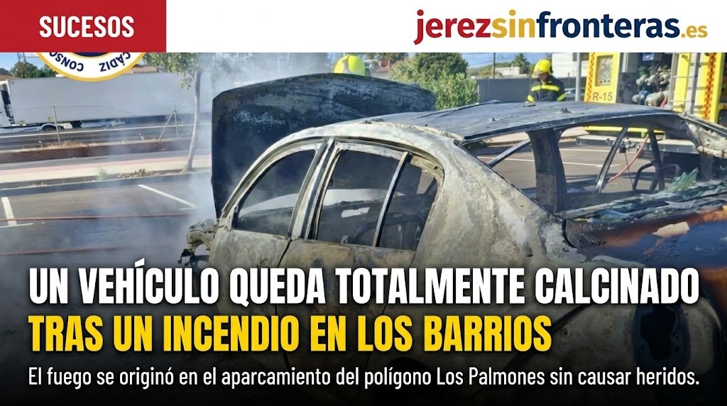 Un coche se quema por completo en el aparcamiento del polígono Los Palmones de Los Barrios