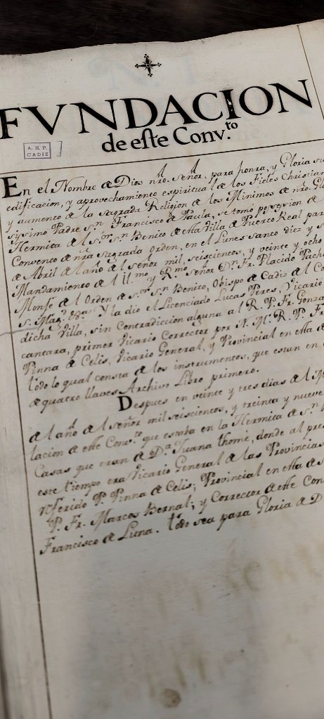 Página de fundación del Convento de Mínimos de Puerto Real en el Archivo Histórico de Cádiz.