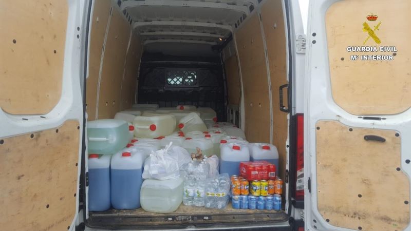 Combustible para narcolanchas: Más de 2.400 litros de gasolina en furgoneta robada en Jerez