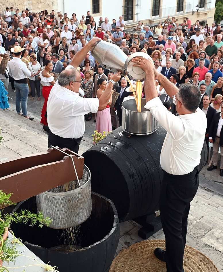 La pisa de la uva en Jerez