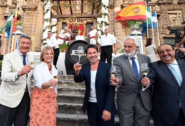 La pisa de la uva en Jerez