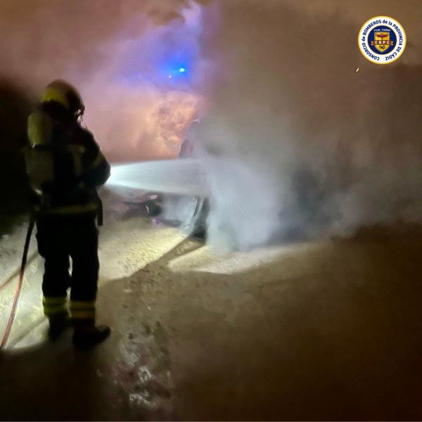 Arden en Jerez 2 vehículos en menos de una hora