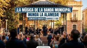 La música de la Banda Municipal inunda la Alameda del Banco en Jerez con un repertorio inolvidable