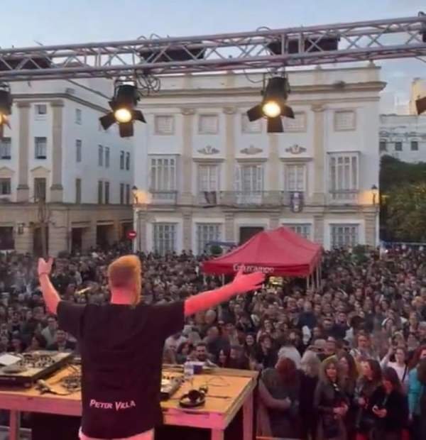 Jerez se despide del año entre la fiesta y la polémica: ¿Es la Plaza de la Asunción el escenario adecuado?