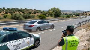 Cazan a 212 km/h por la A-381 a un conductor de Jerez que circulaba sin carnet de conducir