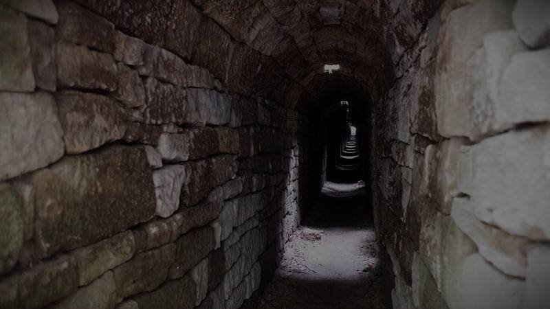 ¡Descubrimiento extraordinario en Jerez! Un pasadizo secreto bajo la Plaza del Arenal conecta con la Catedral. ¿Qué secretos esconde esta red de túneles del siglo XVII?