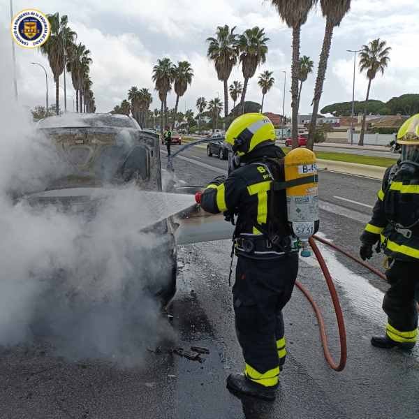 Incendio en El Puerto: Así actuaron los bomberos para sofocar las llamas