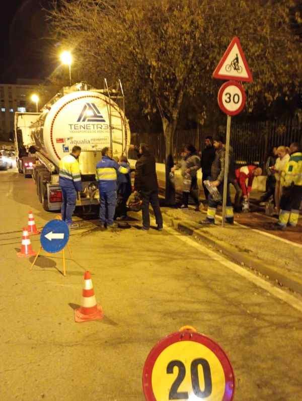 ¡Agua va! Aquajerez al rescate en Vallesequillo