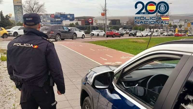 ¡Tres en la sombra! La Policía Nacional de Jerez frustra un robo