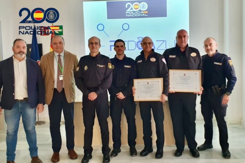 Policía Nacional de Jerez reconoce la labor destacada de los vigilantes del Hospital