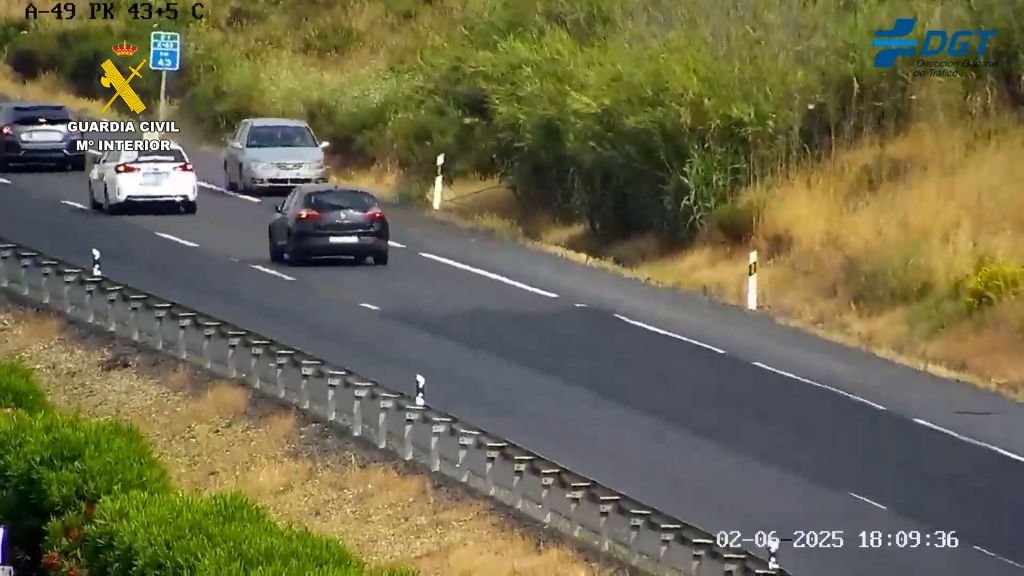¡Alerta en la A-49! Conductor temerario A-49 siembra el pánico al ir 8 km en dirección contraria