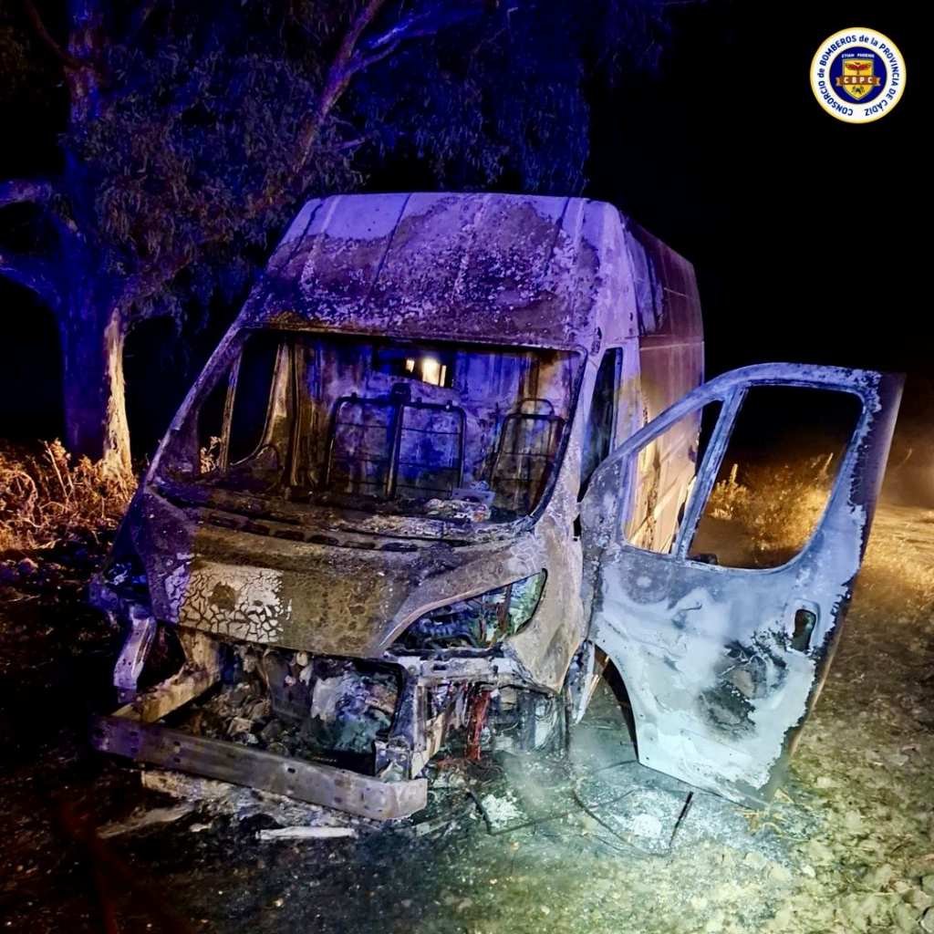 incendio furgoneta A-396
