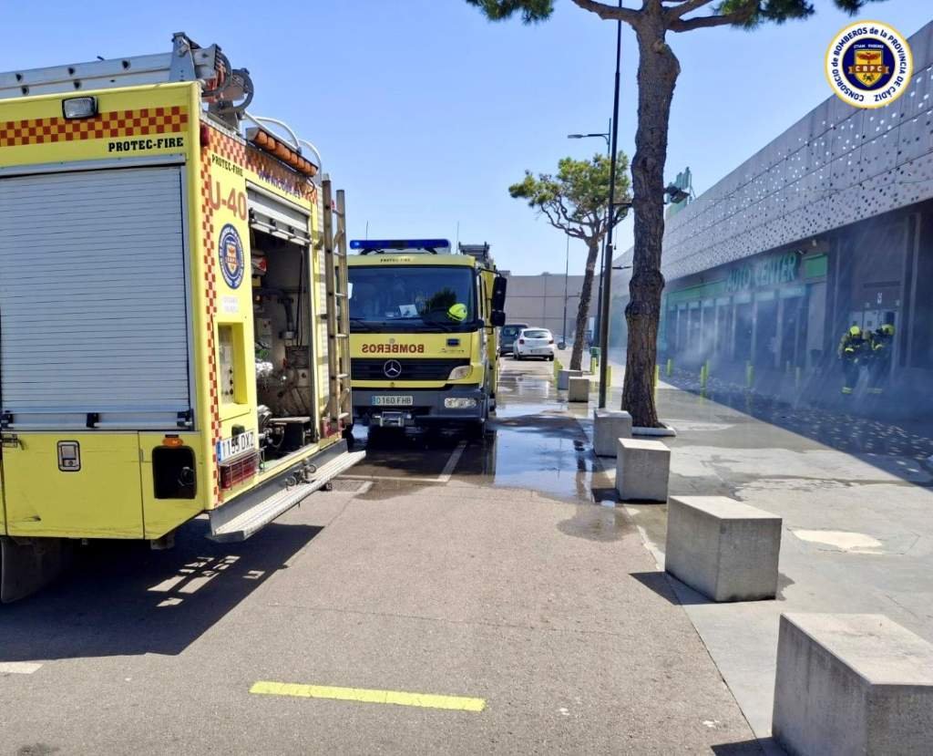 incendio en Carrefour Jerez Sur