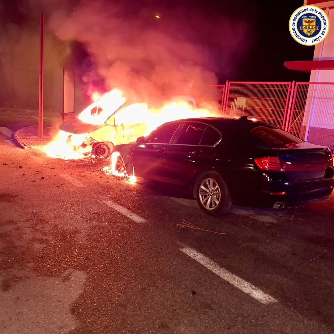 Incendio en el Parque Comercial Las Dunas