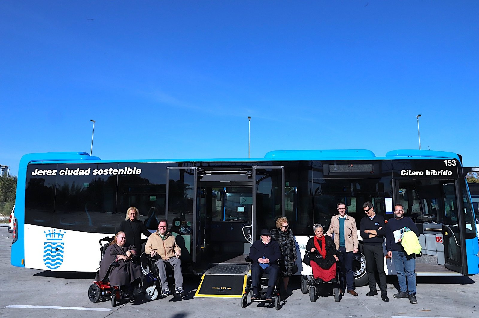 nuevos autobuses doble rampa Ayuntamiento Jerez