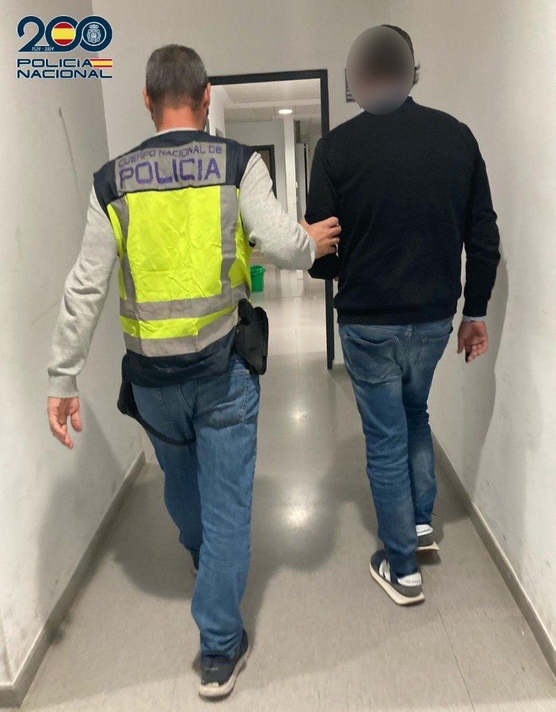 Doble golpe policial en Jerez: caen dos prófugos buscados por la Interpol y la Audiencia Nacional