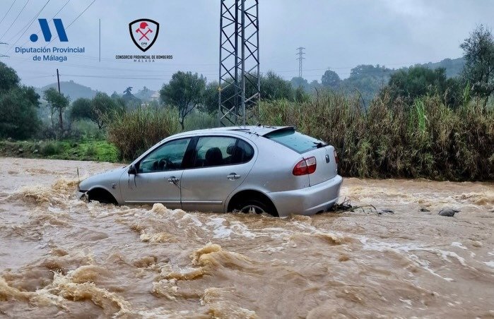 Se activa el aviso rojo por lluvias en Málaga: qué hacer tras el mensaje Es-Alert