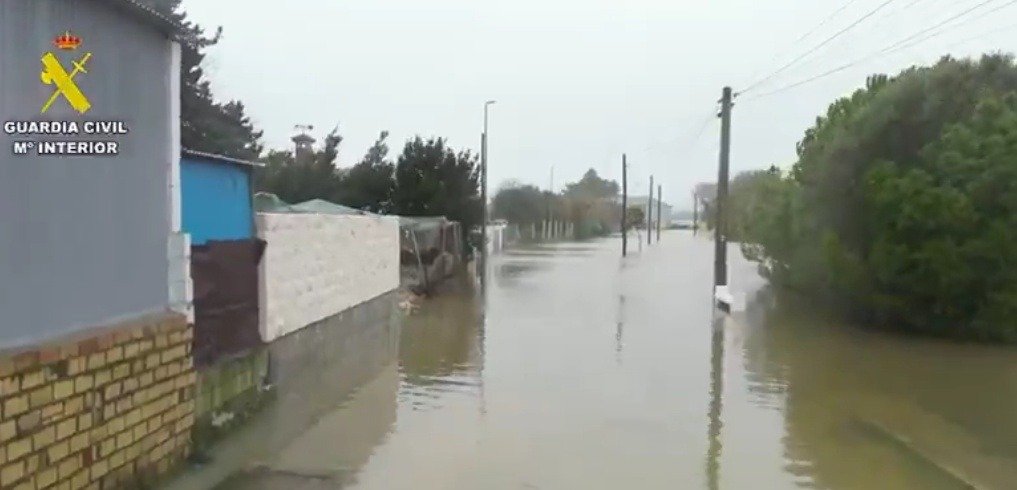 Consecuencias de la borrasca Leonardo en Jerez y Cádiz: alerta máxima