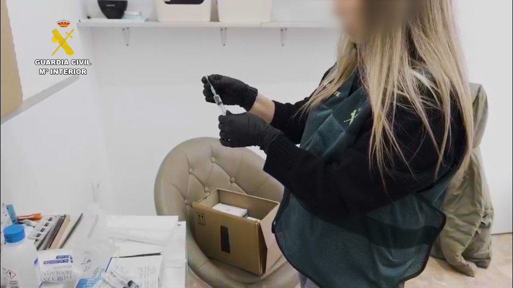 Intrusismo en medicina estética: Peligros y cómo evitar estafas