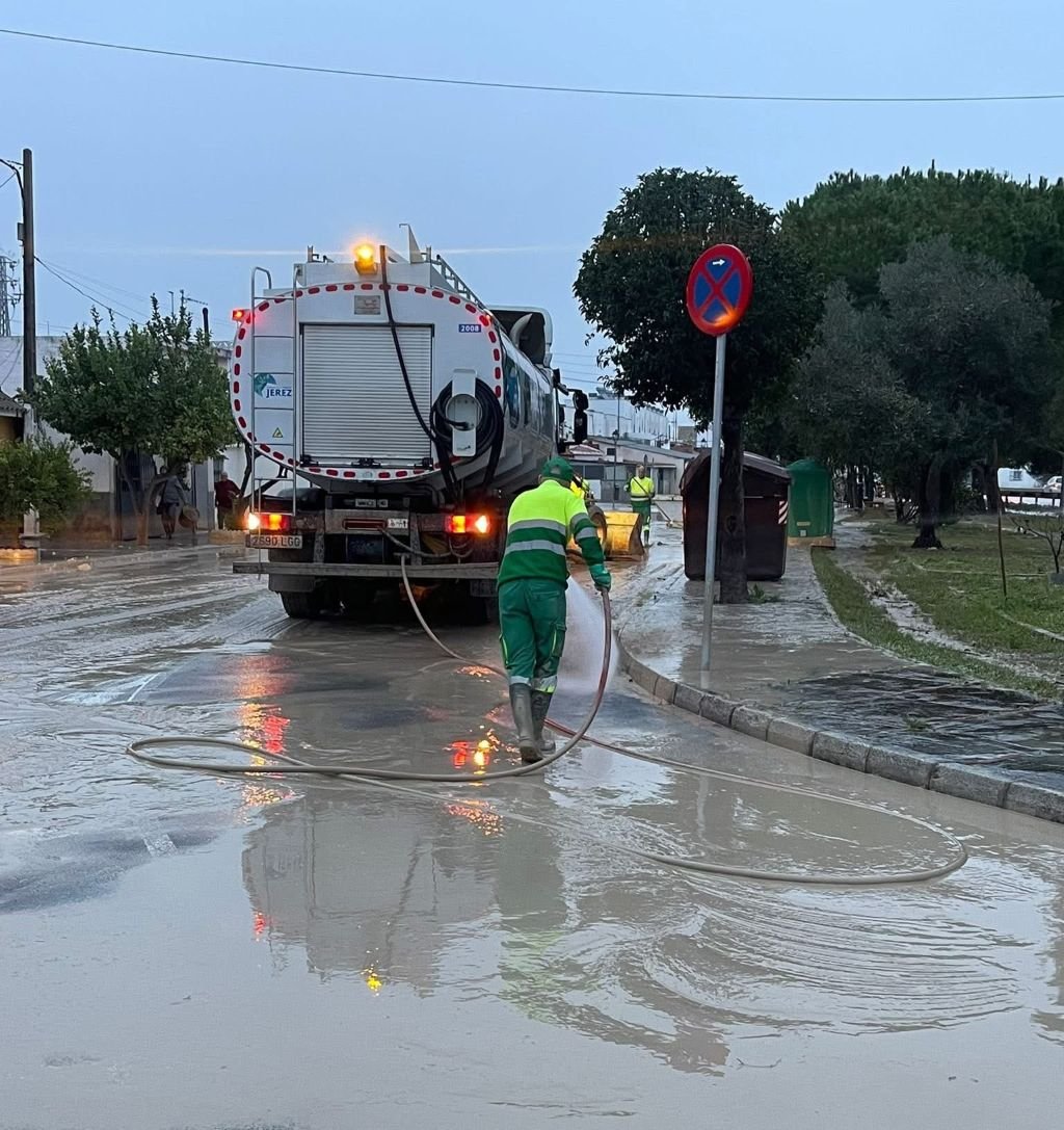 El Plan de Emergencia ante el Riesgo de Inundaciones en Andalucía mantiene el pulso en Jerez y Cádiz