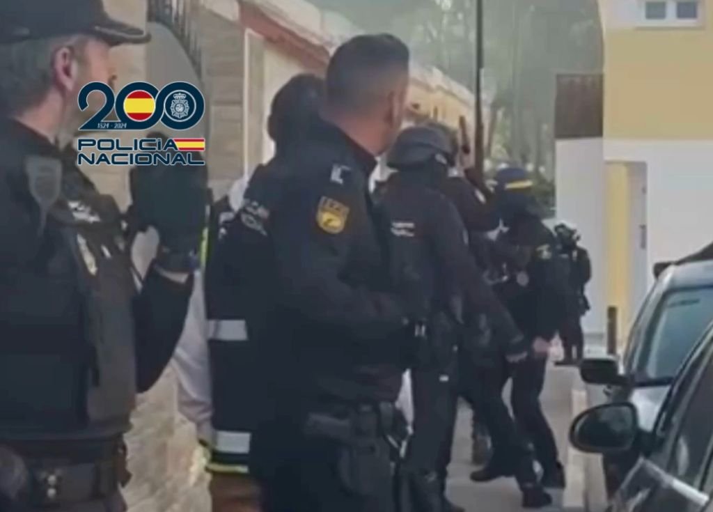 Fin a la huida de película: la Policía Nacional captura al preso que escapó por la fachada del Hospital de Jerez