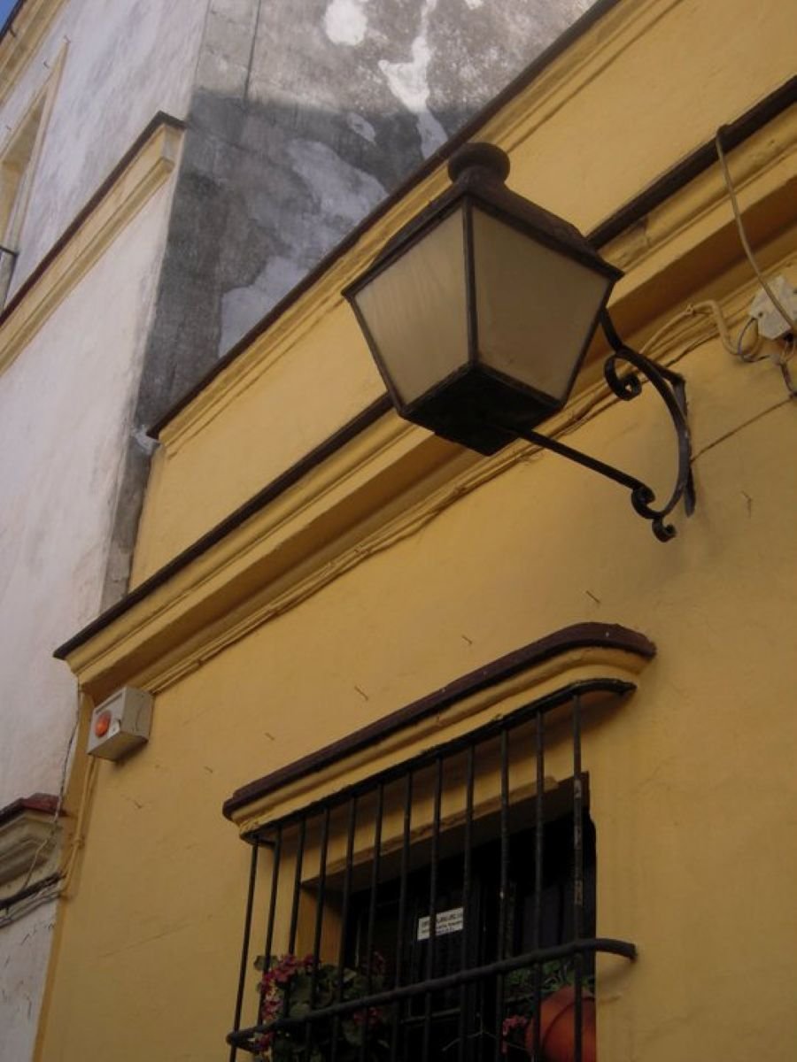 Historia de la calle San Pablo en Jerez: un viaje al corazón del tabanco