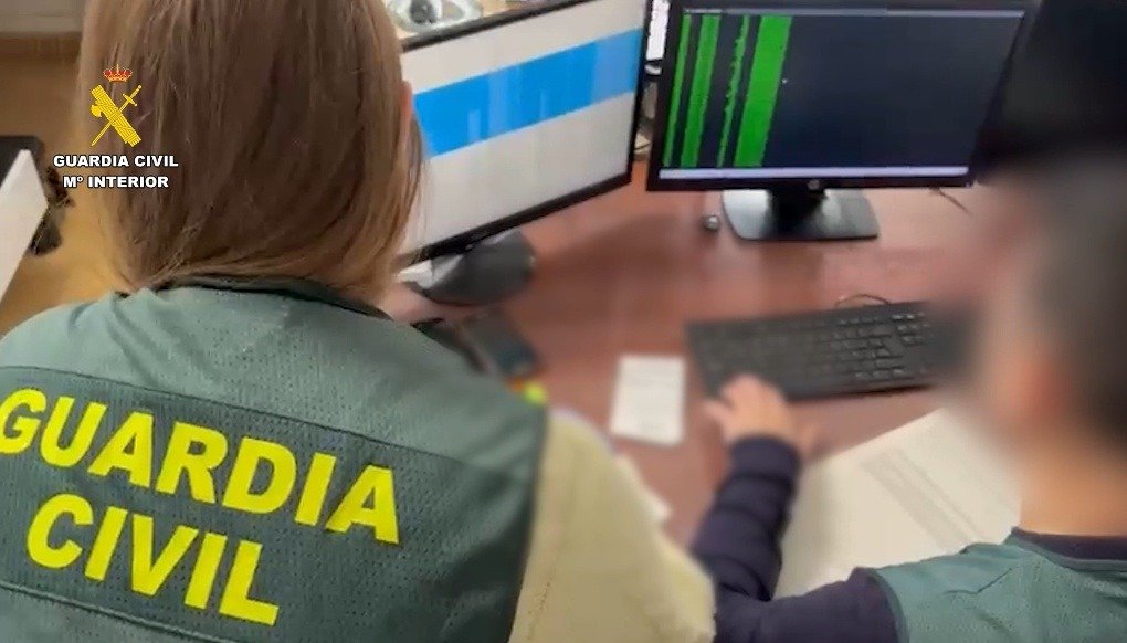 Estafas a personas mayores de confianza: cómo evitar que abusen de nuestros abuelos