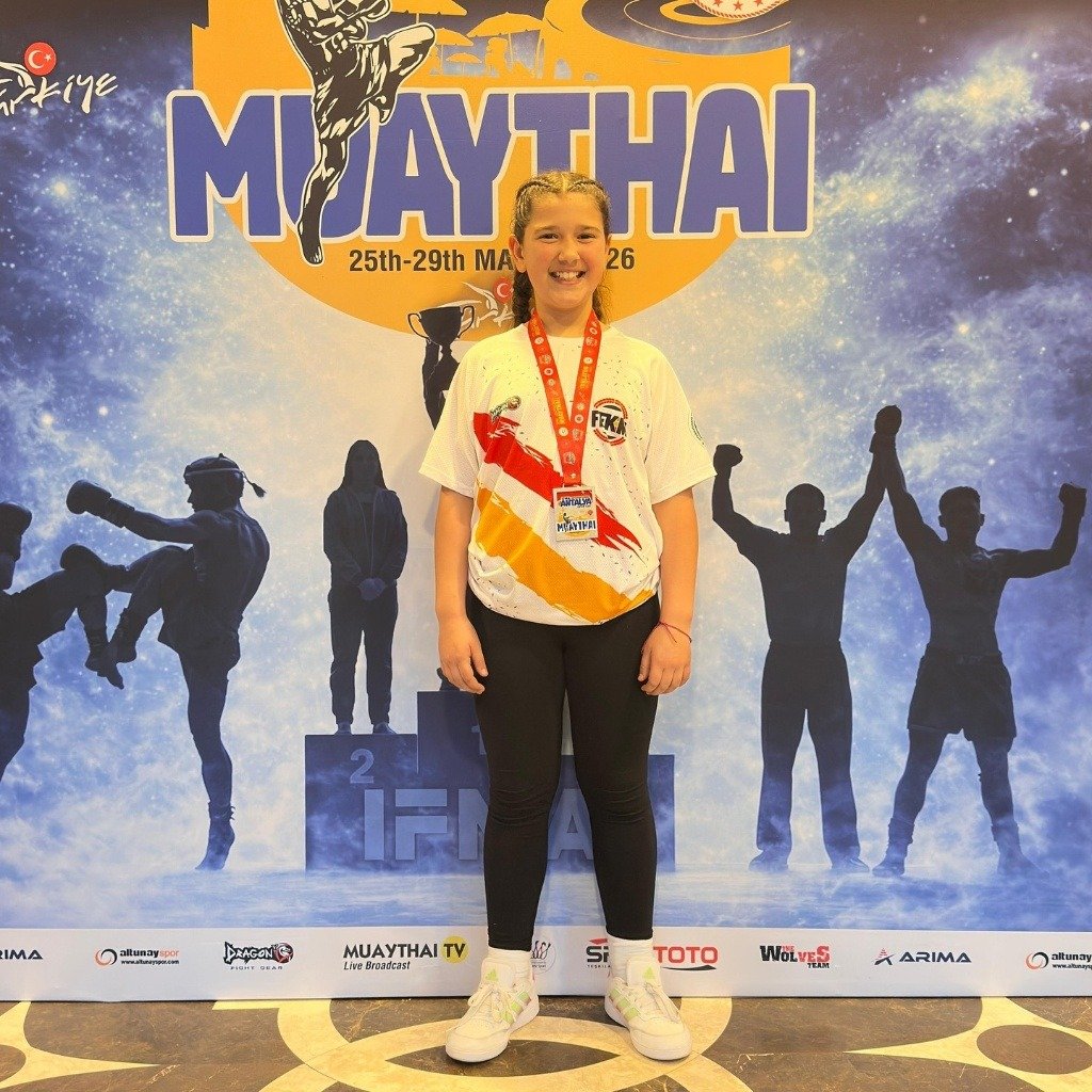La jerezana Leyre Núñez Mier-Terán se corona con el oro en el Open de Muaythai en Turquía