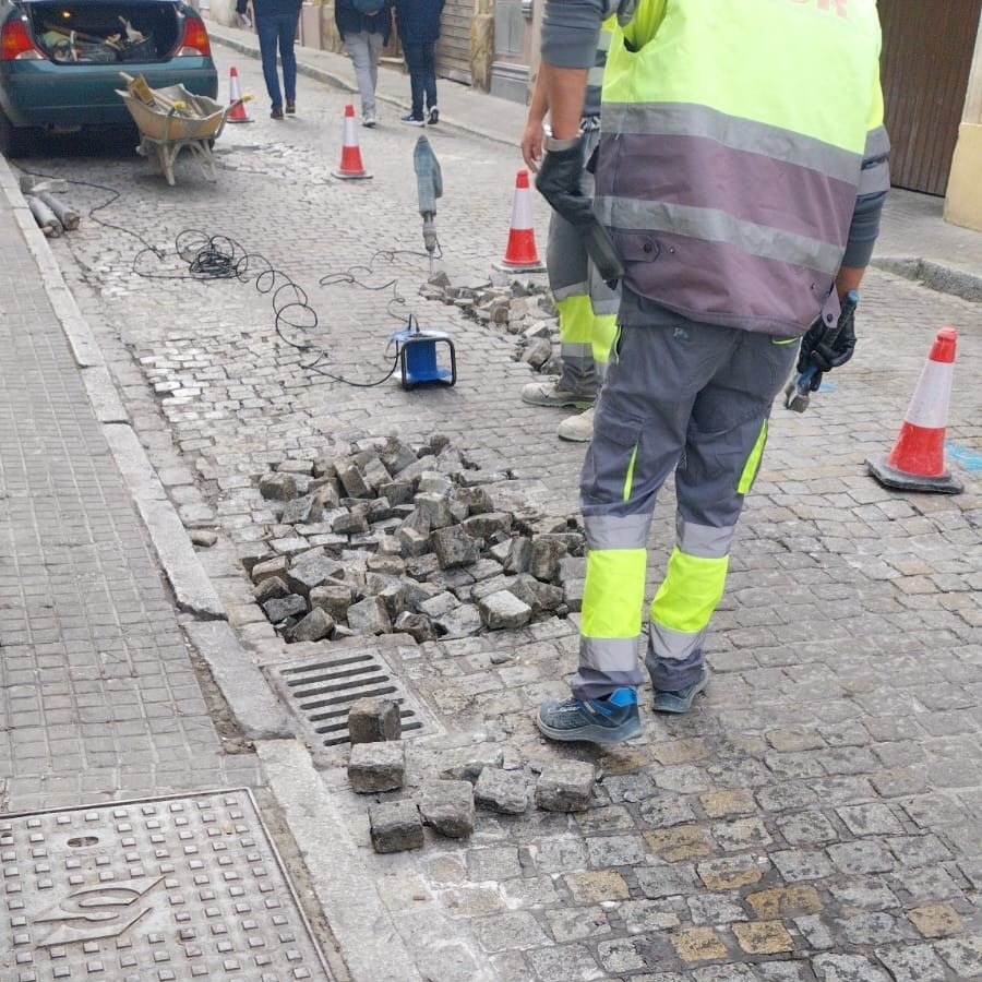 Victoria vecinal: Comienza la reparación de la calle Caballeros en Jerez