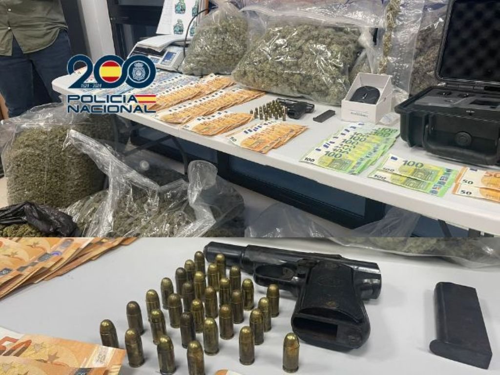 Golpe al narcotráfico en Sanlúcar: cinco detenidos y armas incautadas en una operación policial