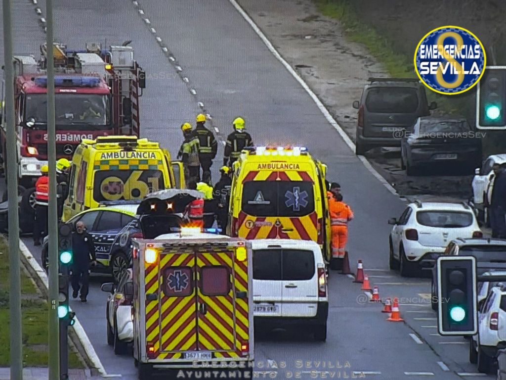 Un muerto tras un grave accidente de tráfico en Sevilla