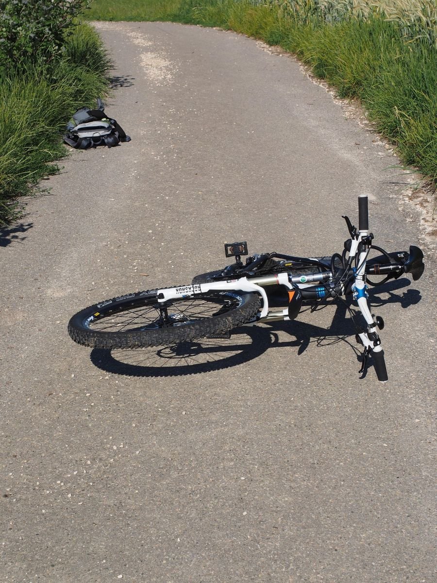 Tragedia en las carreteras andaluzas: Un ciclista fallece atropellado por un camión en Otura
