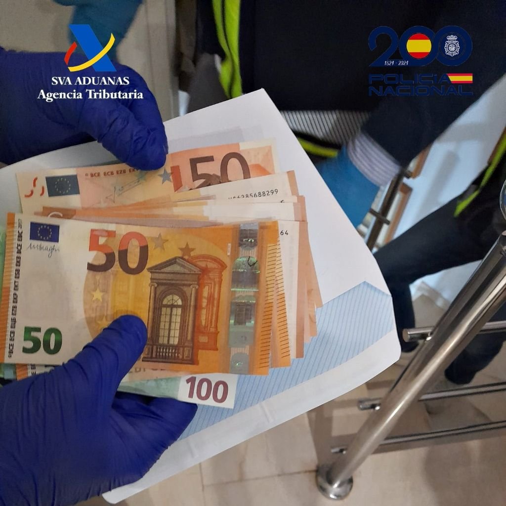 El fraude que acecha tu bolsillo: la Policía desmantela un laboratorio de billetes falsos en Málaga
