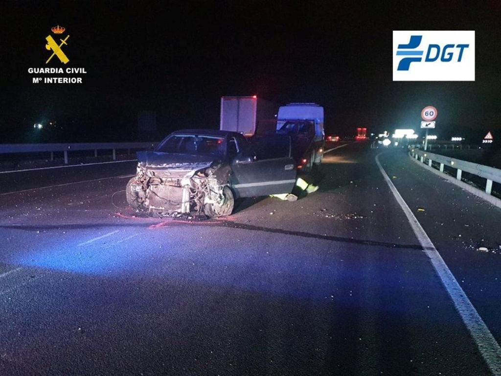 Un coche en sentido contrario provoca un terrible accidente mortal en Marbella