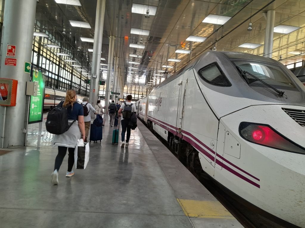 Más trenes Madrid-Jerez-Cádiz para conectar nuestra tierra este verano