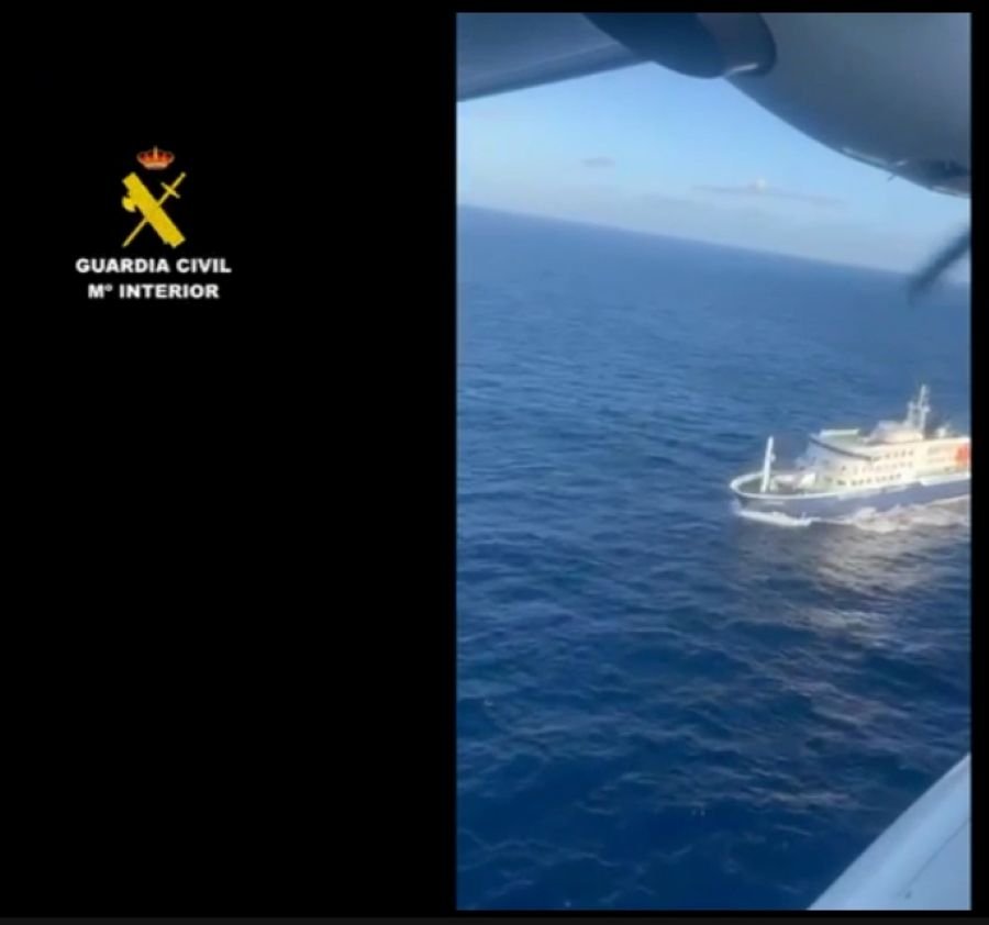 La Guardia Civil custodia la llegada del crucero MV Hondius a Tenerife