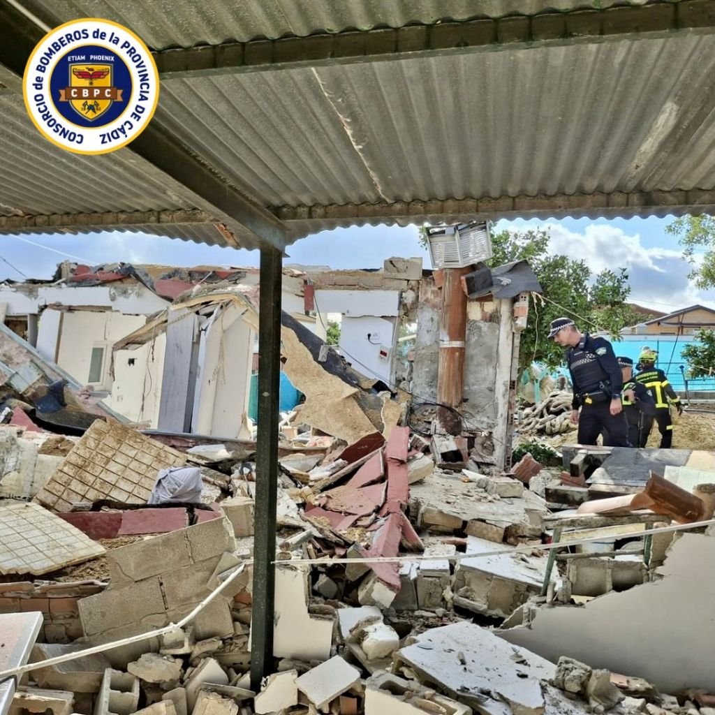 El Consorcio de Bomberos revela el origen de la explosión en la vivienda de Chiclana tras hallar un elemento clave entre los escombros que cambia lo que se sabía sobre la seguridad en la zona