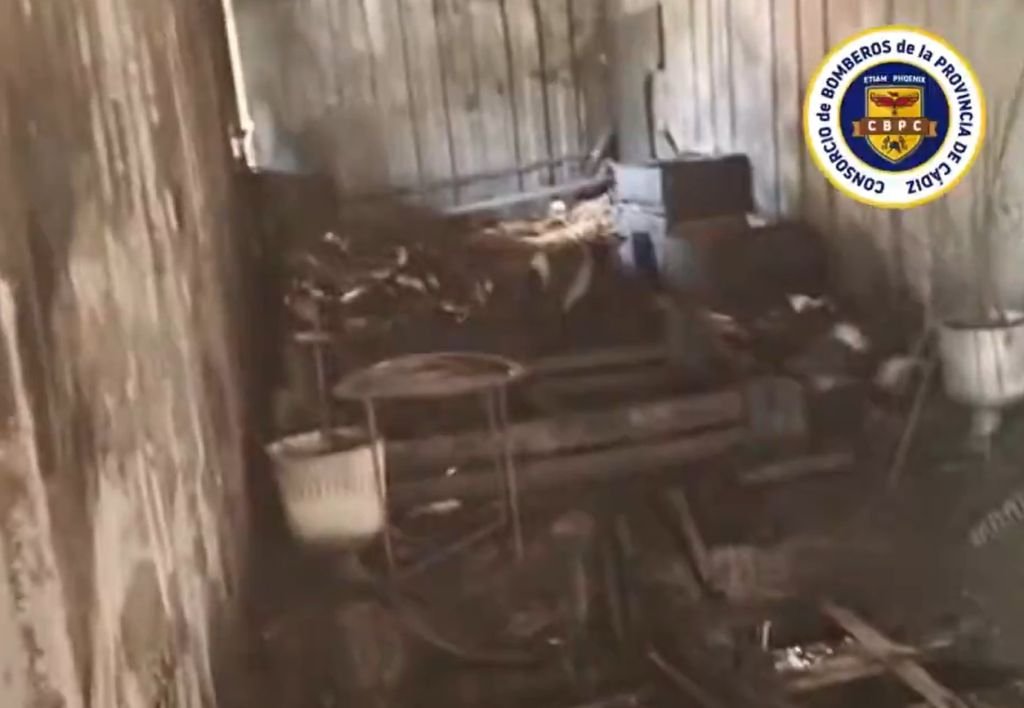 incendio vivienda-contenedor Jerez