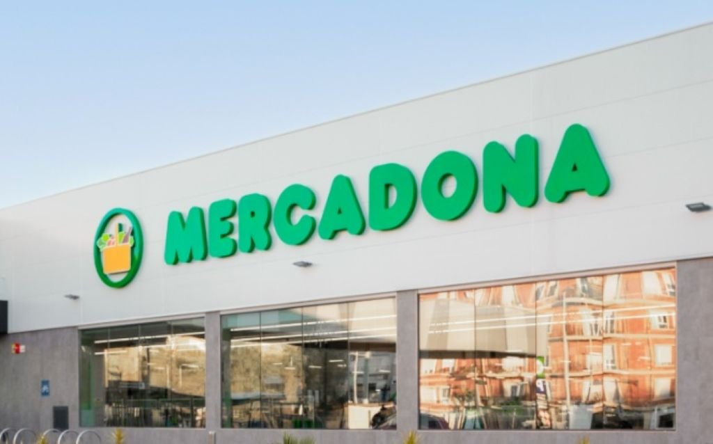 El nuevo Mercadona en Cartagena asegura la estabilidad laboral de toda su plantilla
