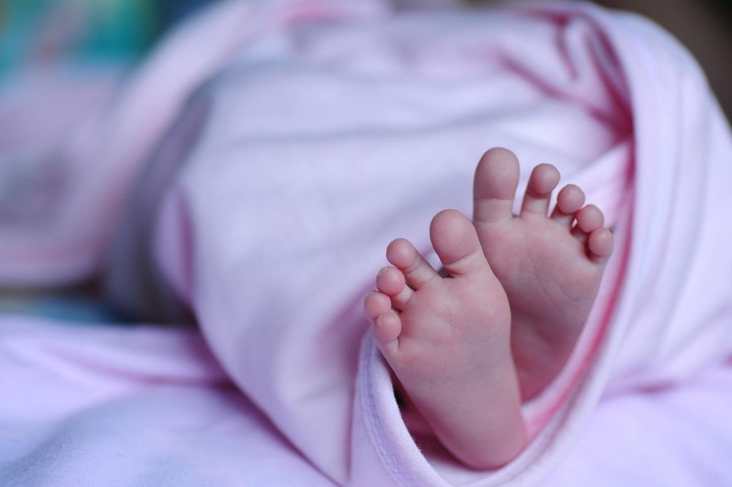 «Tírala al contenedor»: La orden de una madre para matar a su recién nacida