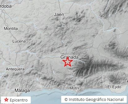 Mapa topográfico del Instituto Geográfico Nacional que señala con una estrella roja el epicentro del terremoto registrado cerca de Granada y Alhendín.