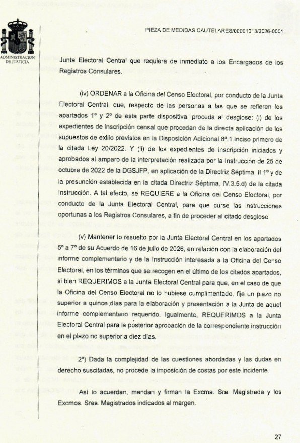Segunda página del auto del Tribunal Supremo donde se ordena el desglose de expedientes a la Oficina del Censo Electoral y la Junta Electoral Central.